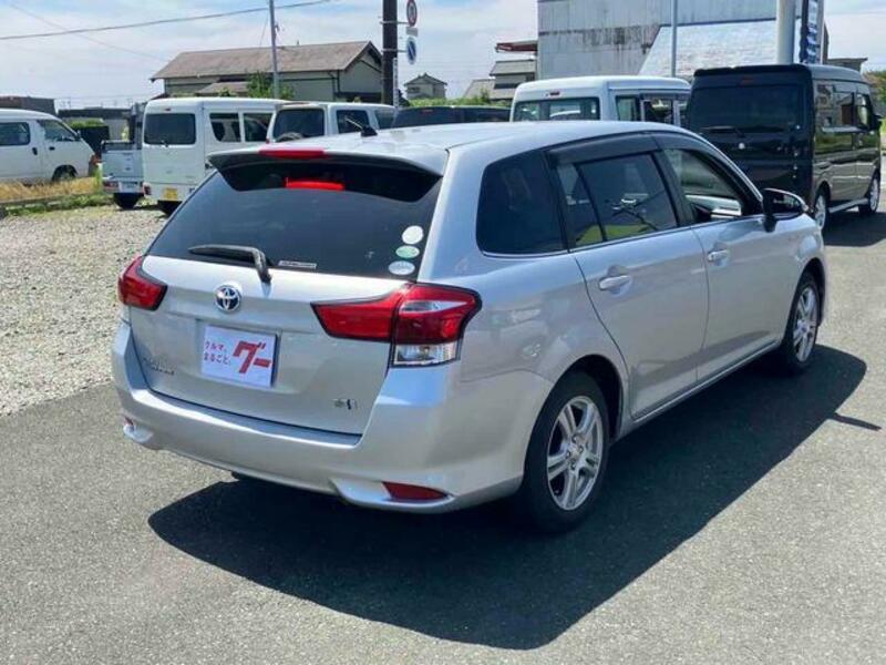 COROLLA FIELDER