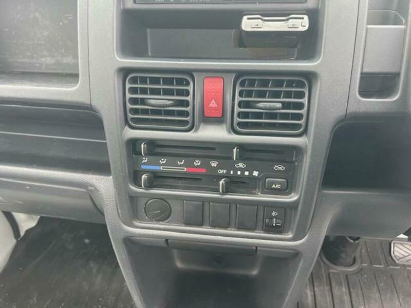 MINICAB TRUCK