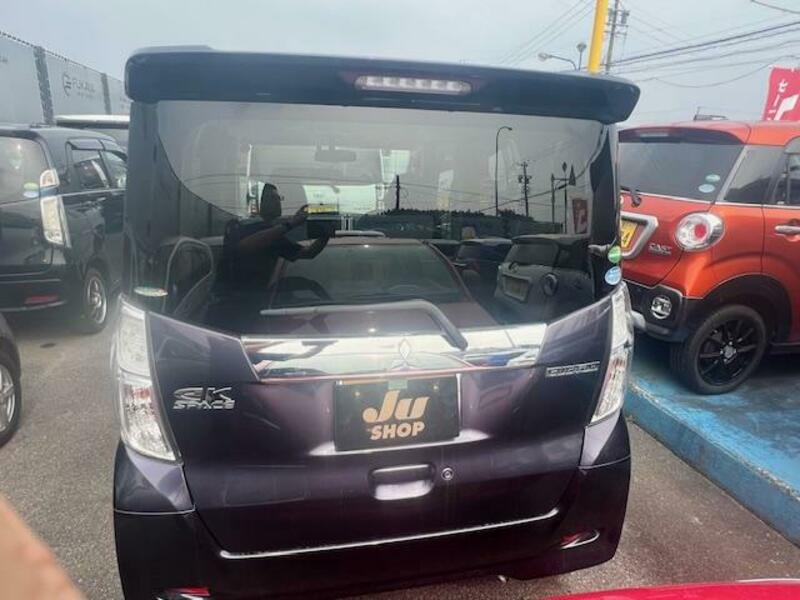 EK SPACE CUSTOM