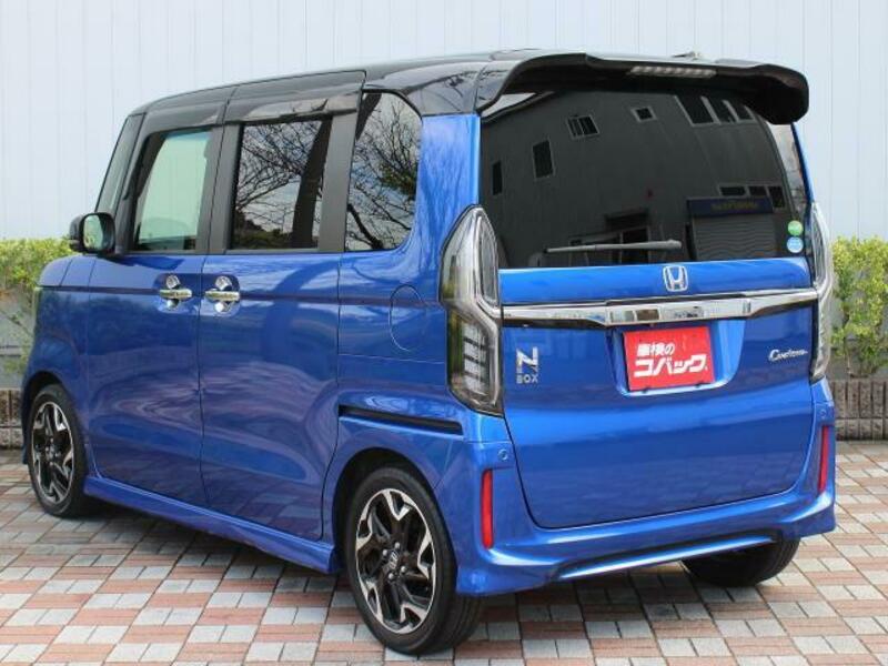 N BOX CUSTOM