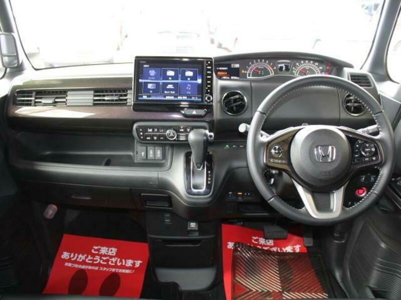 N BOX CUSTOM