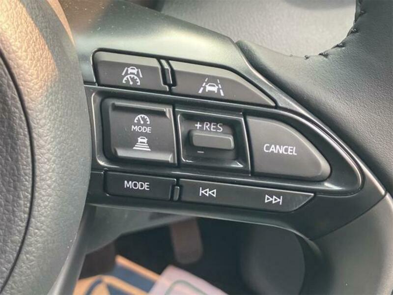 YARIS CROSS