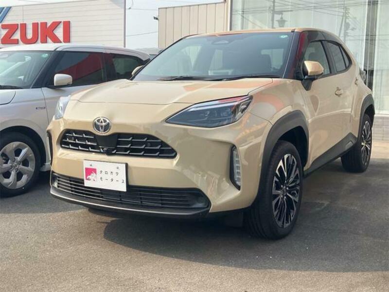TOYOTA YARIS CROSS