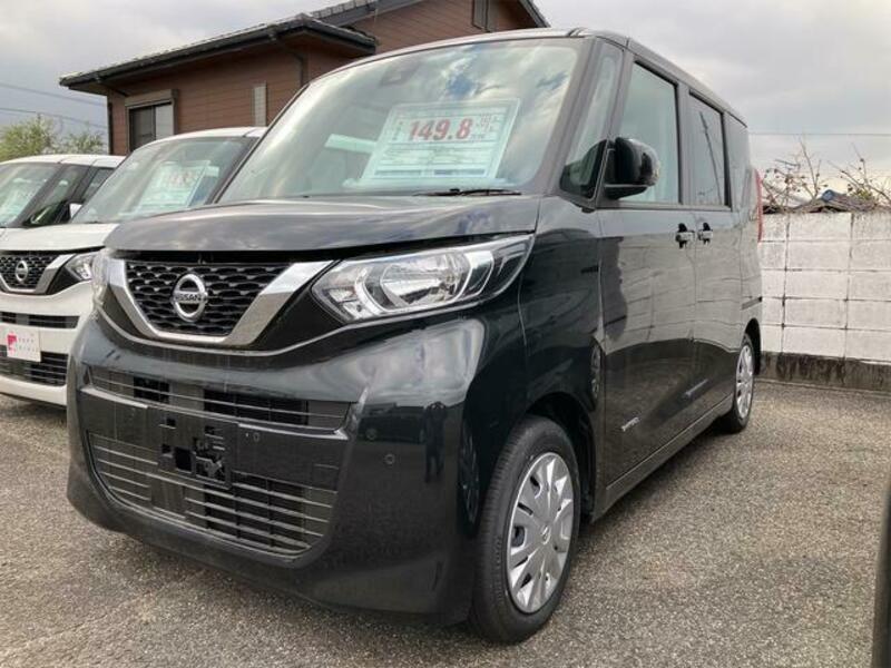 NISSAN ROOX