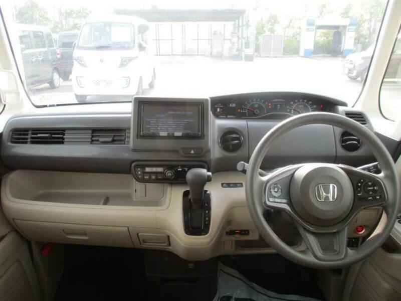 N BOX