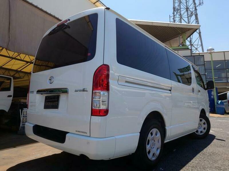 HIACE VAN