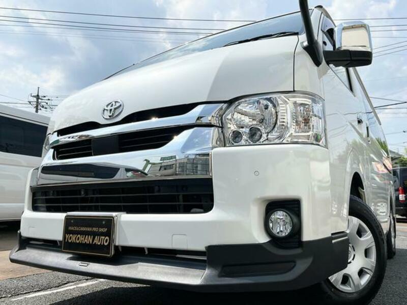 TOYOTA HIACE WAGON
