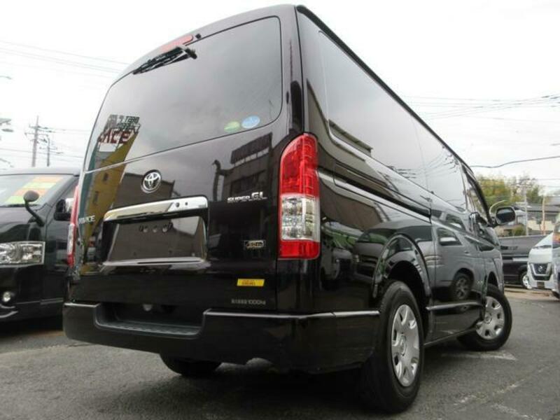 HIACE VAN