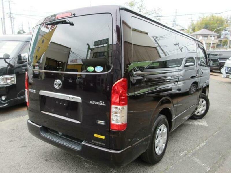 HIACE VAN