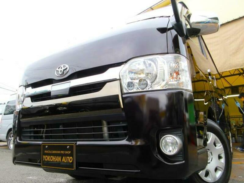 TOYOTA HIACE VAN