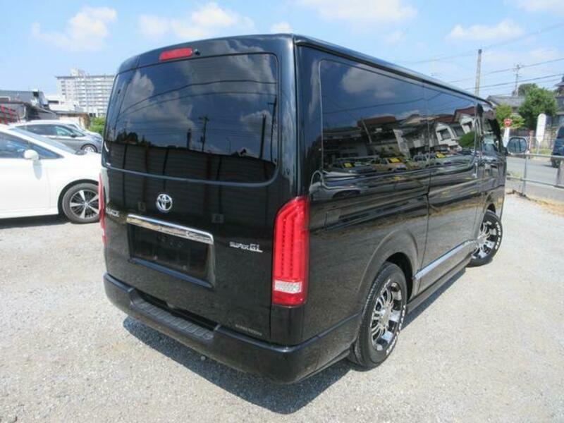 HIACE VAN