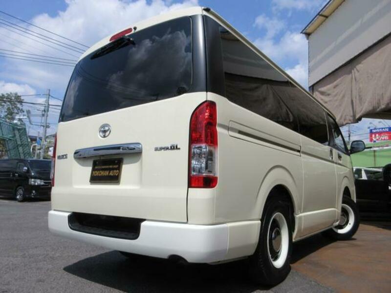 HIACE VAN
