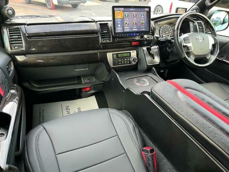 HIACE VAN