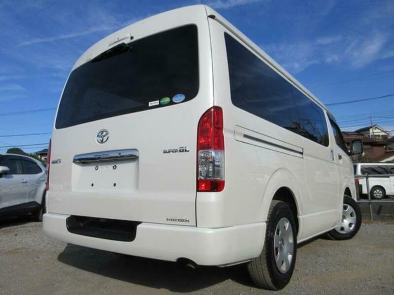 HIACE VAN