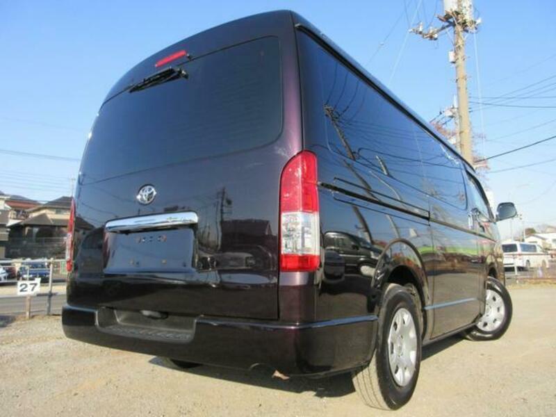 HIACE VAN
