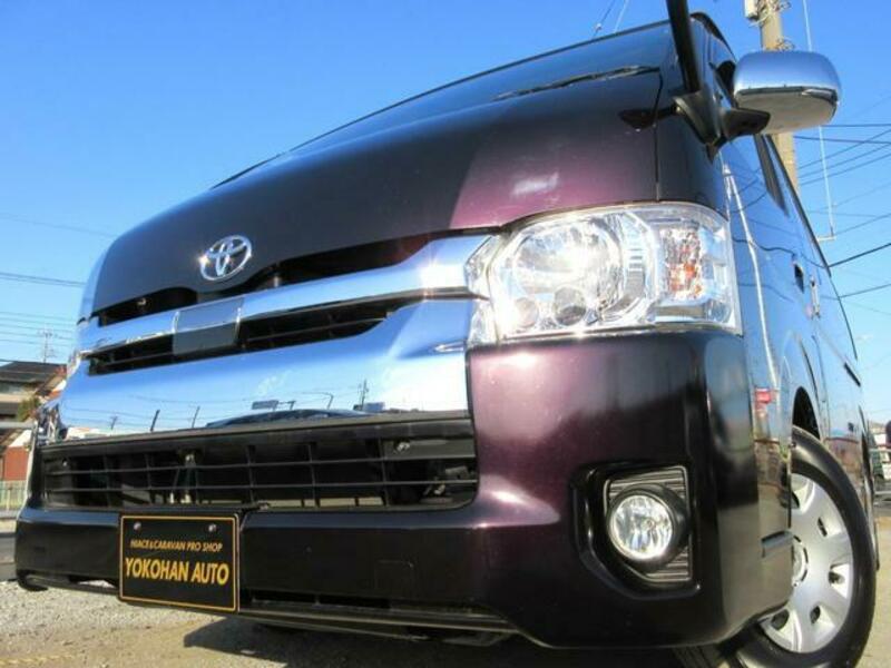 TOYOTA HIACE VAN