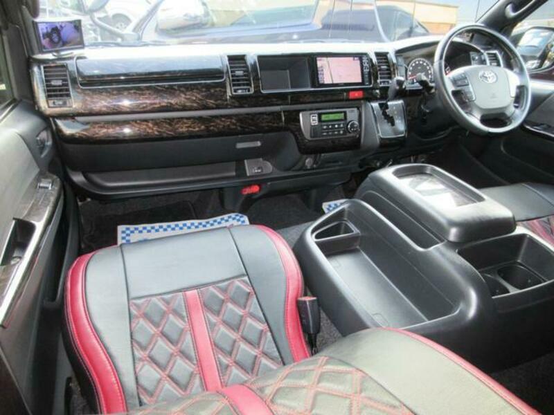 HIACE VAN
