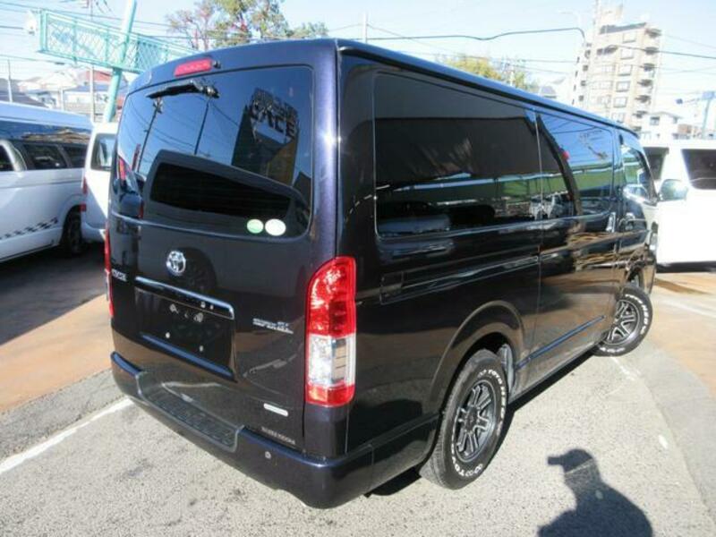 HIACE VAN