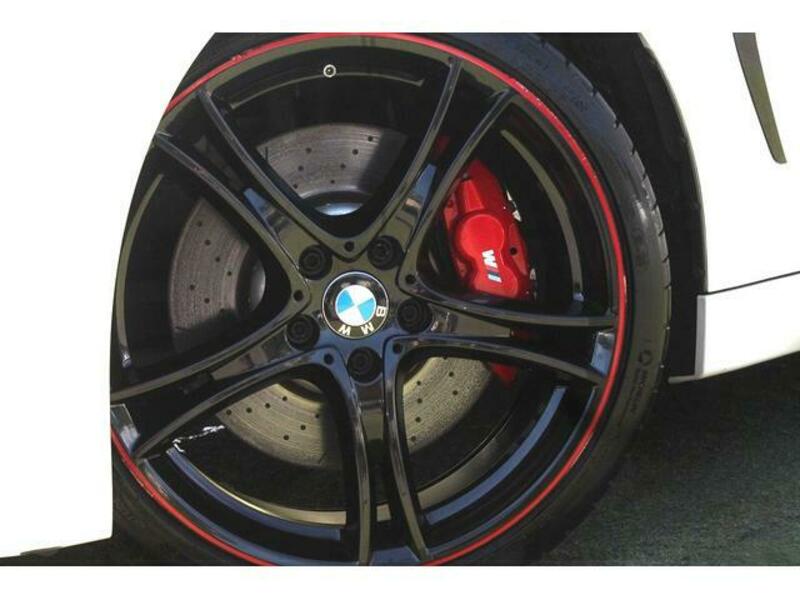 4 SERIES