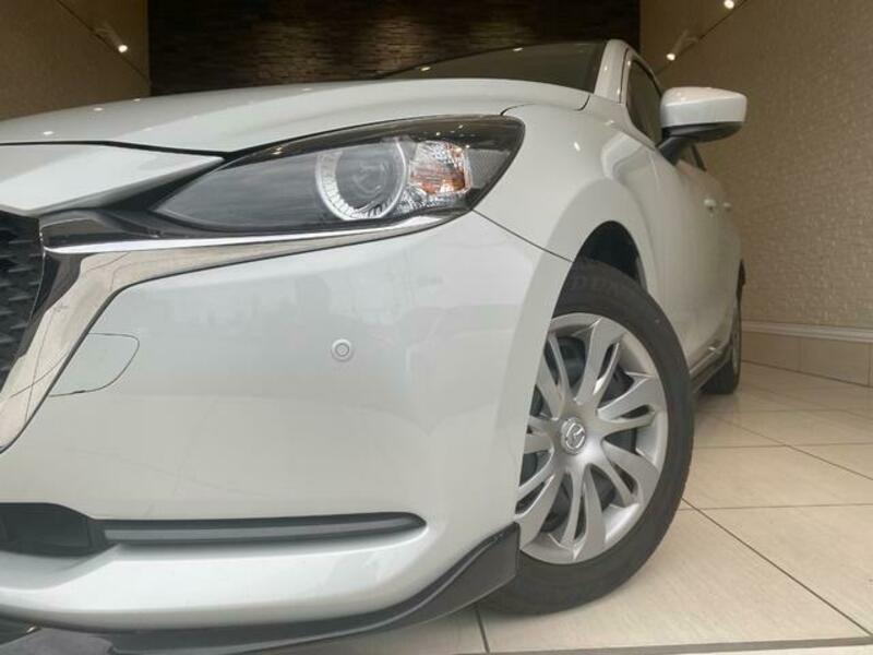 MAZDA2