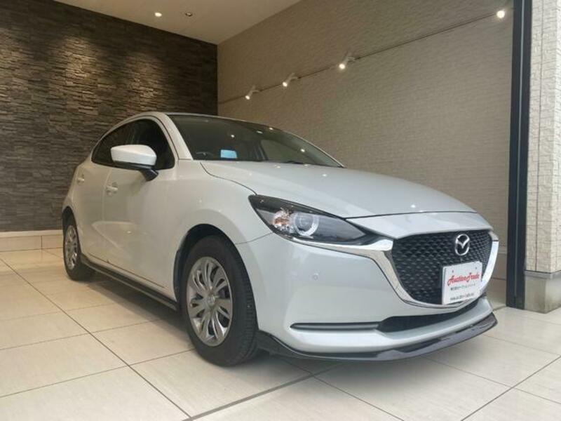 MAZDA2