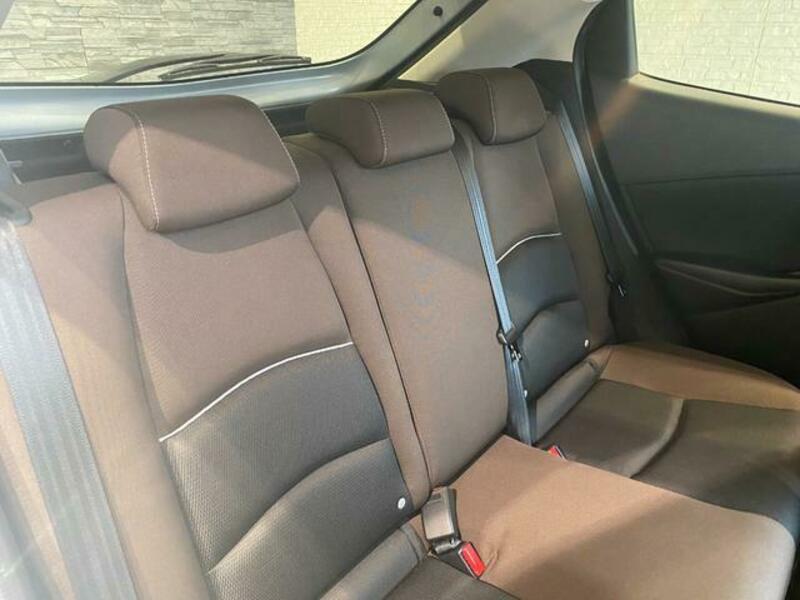MAZDA2