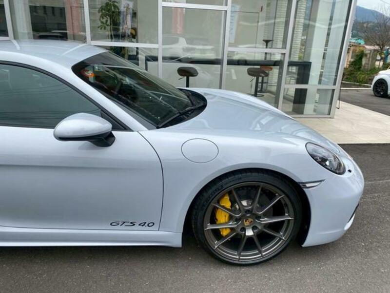 718 CAYMAN