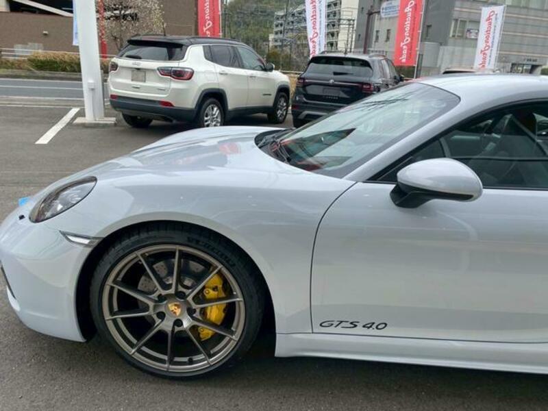 718 CAYMAN