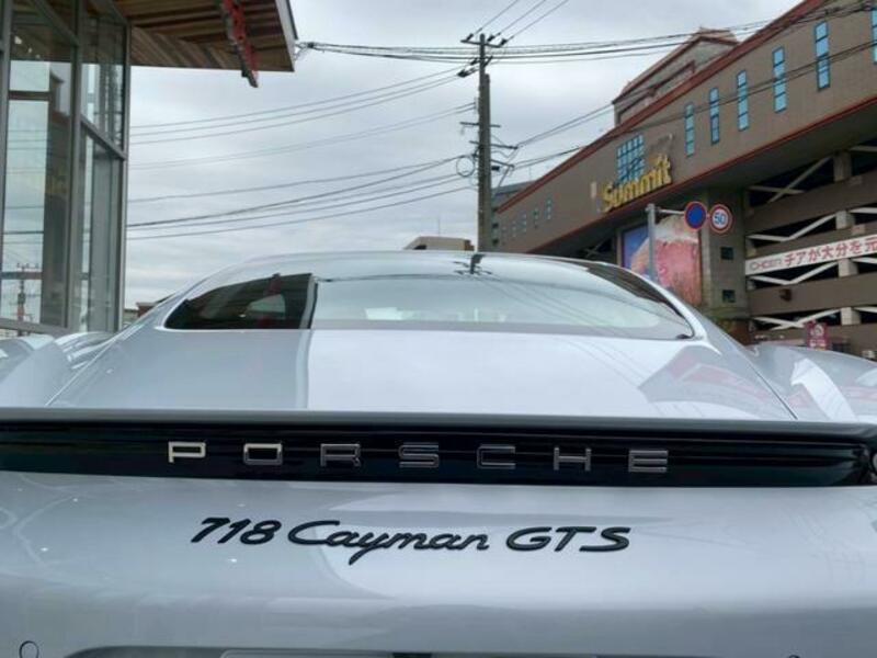 718 CAYMAN