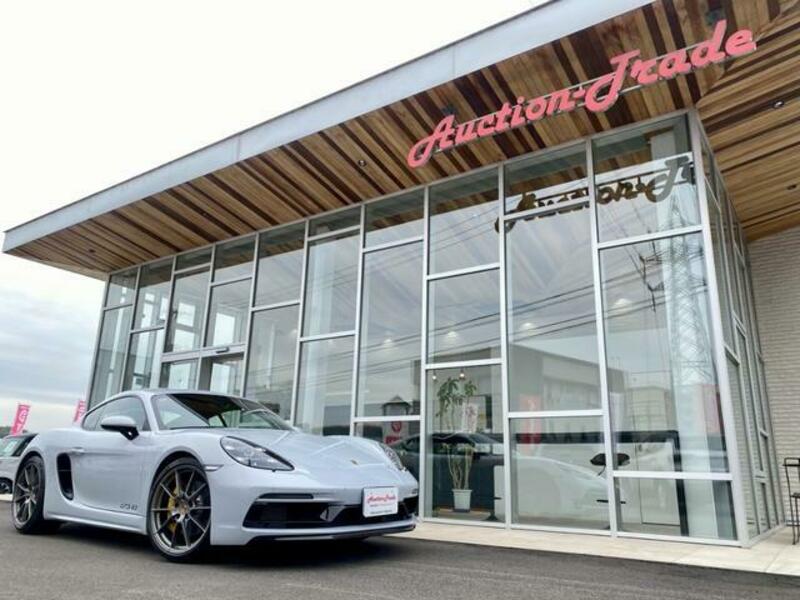 PORSCHE 718 CAYMAN