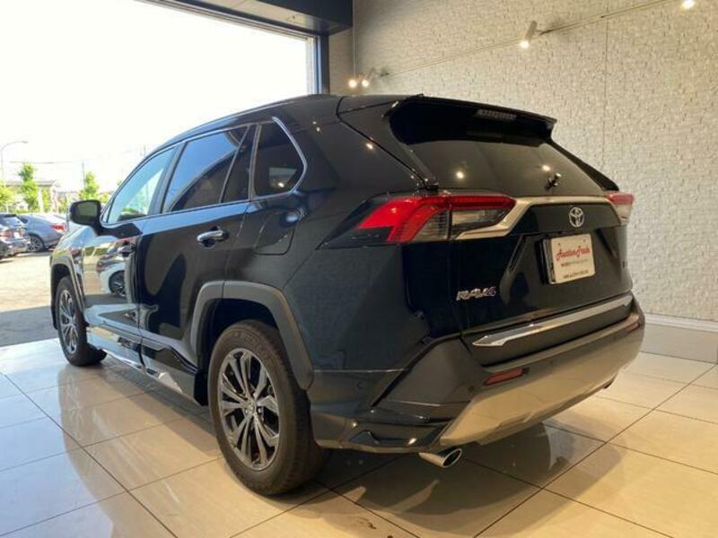 RAV4