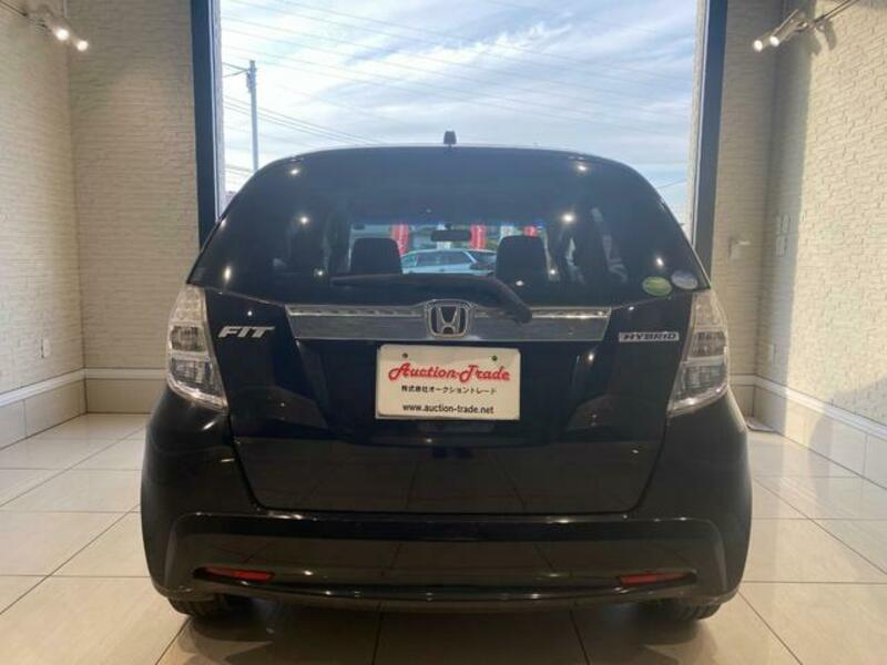 FIT HYBRID
