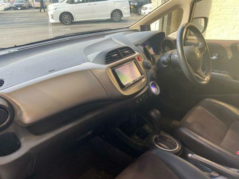 FIT HYBRID