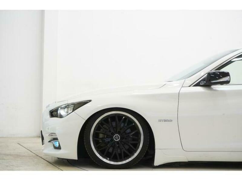 SKYLINE