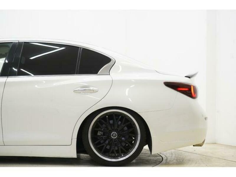 SKYLINE