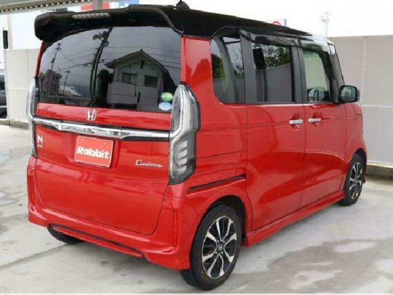 N BOX CUSTOM