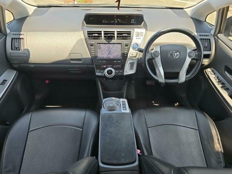 PRIUS ALPHA
