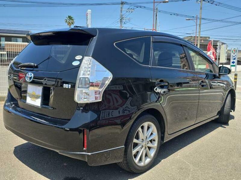 PRIUS ALPHA