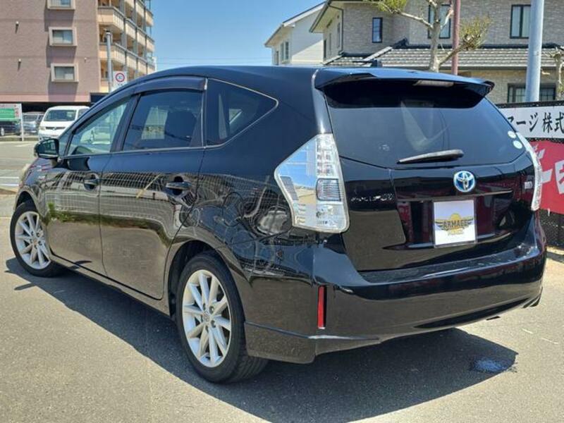 PRIUS ALPHA
