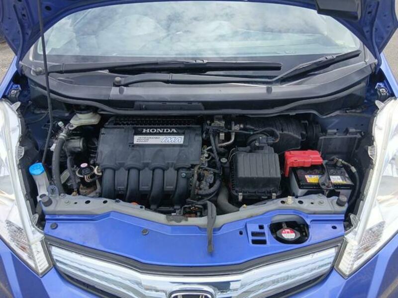 FIT HYBRID