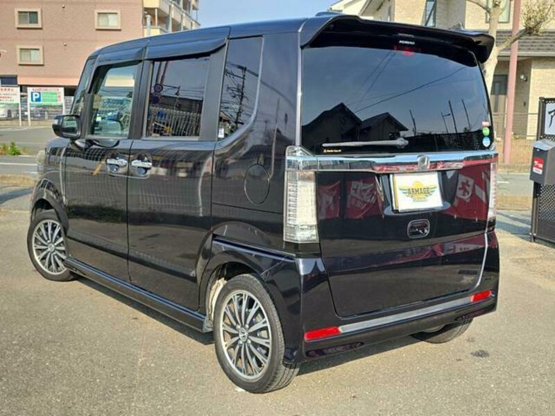 N BOX CUSTOM