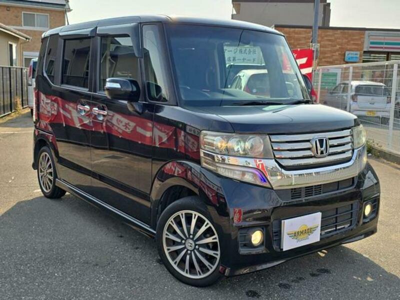 HONDA N BOX CUSTOM