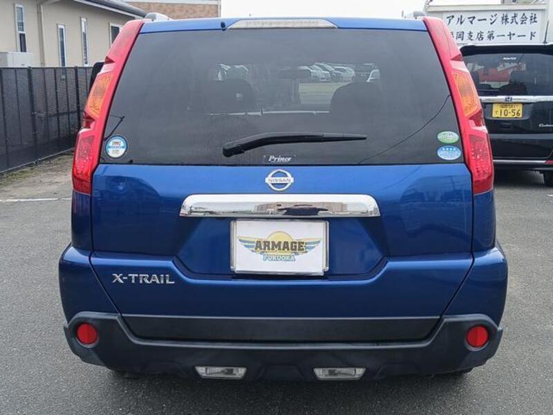 X-TRAIL