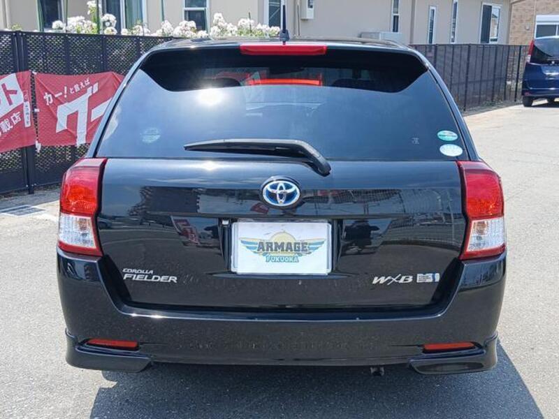 COROLLA FIELDER
