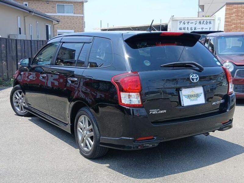 COROLLA FIELDER