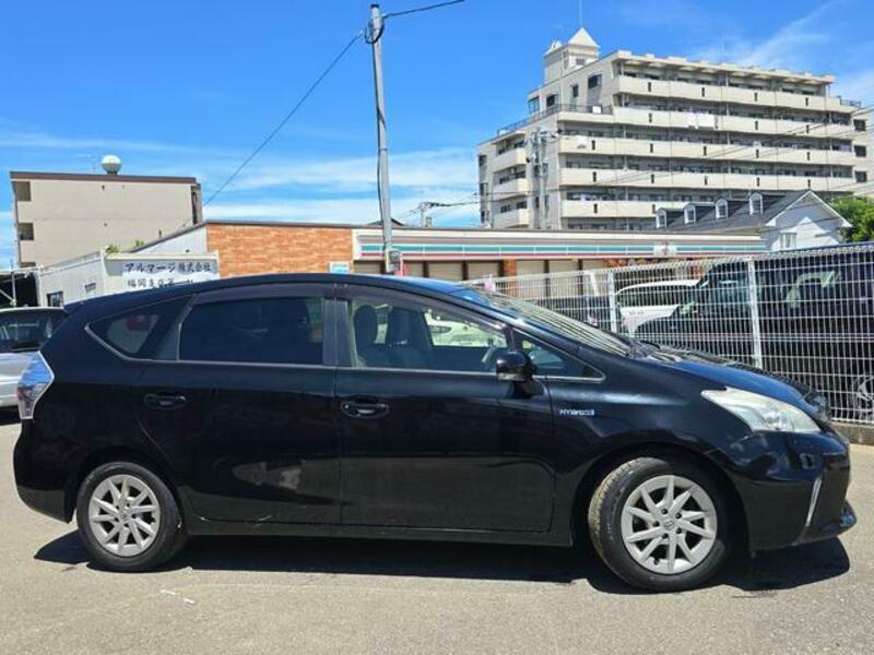 PRIUS ALPHA