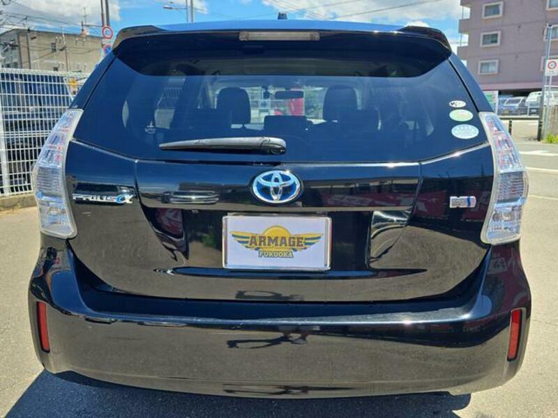 PRIUS ALPHA