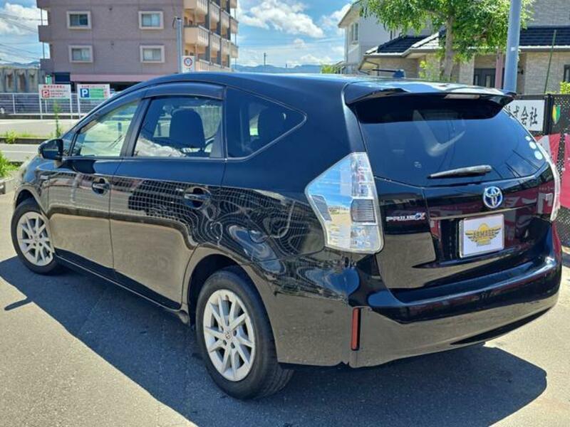 PRIUS ALPHA