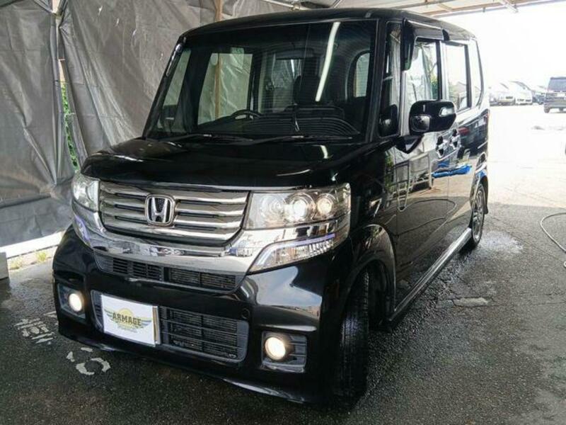 N BOX CUSTOM