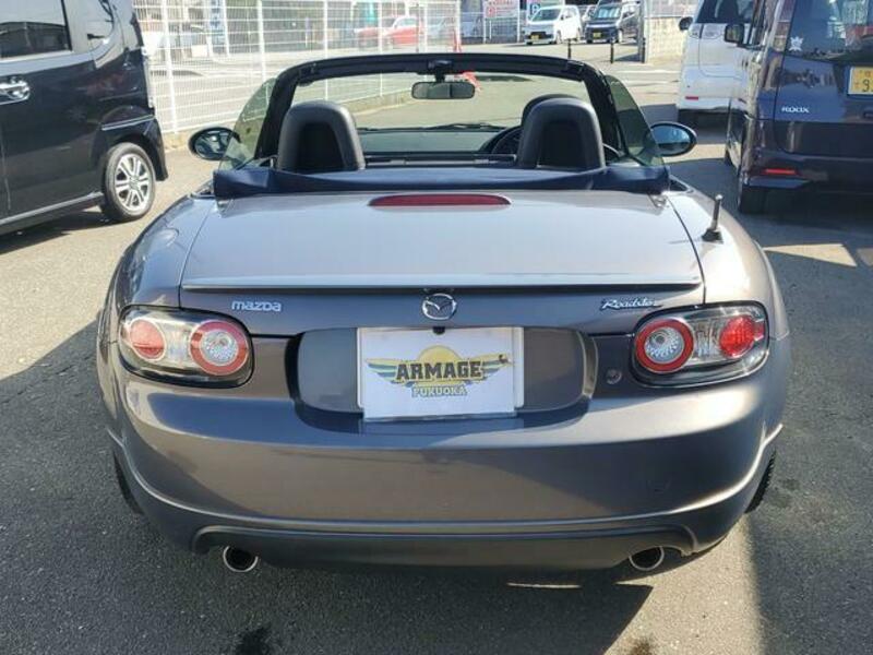ROADSTER